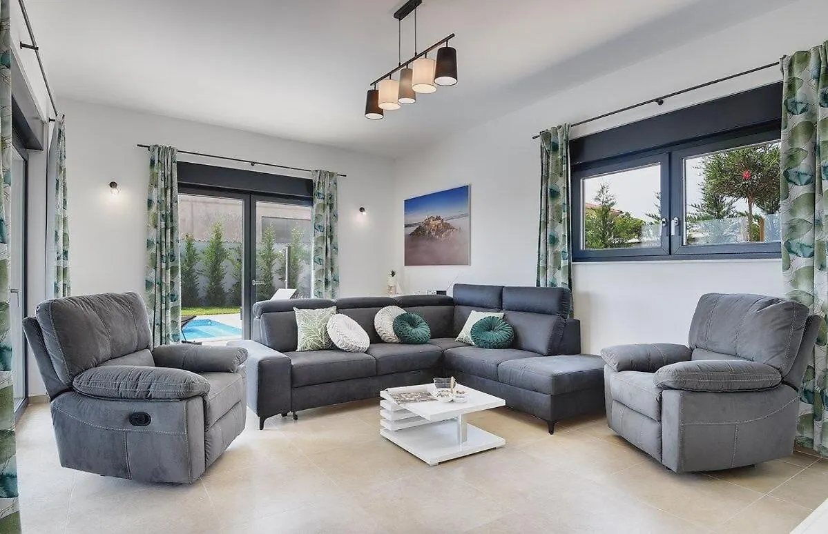 Villa Tika Pula Holiday home