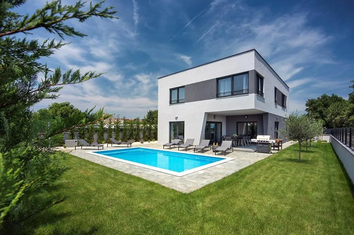 Villa Tika Pula Croatia