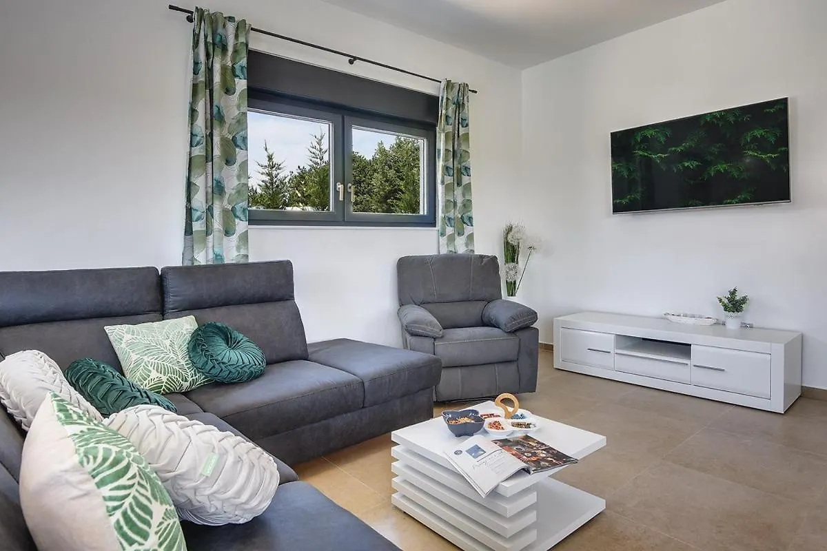 Villa Tika Pula Semesterbostad