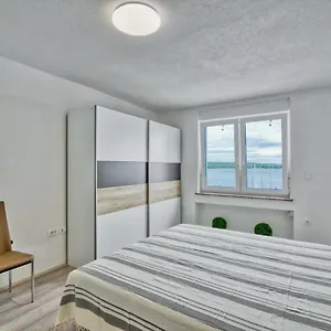  Apartman Marina With Sea View